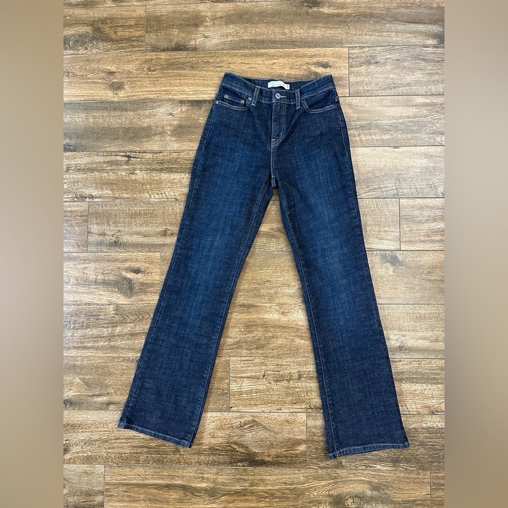 Levi’s Perfectly Slimming Bootcut 512 Jeans 4M, Dark Wash Bootcut Jeans 27